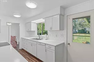 155 N Maple St, Kelso, WA 98626 - Photo 10