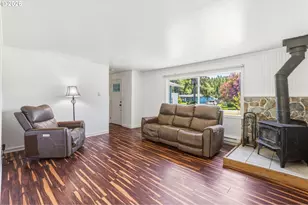 155 N Maple St, Kelso, WA 98626 - Photo 4