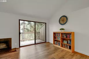 143 Treehill Loop, Eugene, OR 97405 - Photo 12