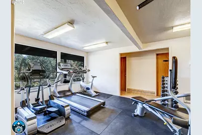 143 Treehill Loop, Eugene, OR 97405 - Photo 42