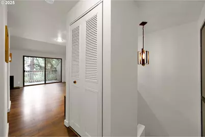 143 Treehill Loop, Eugene, OR 97405 - Photo 4