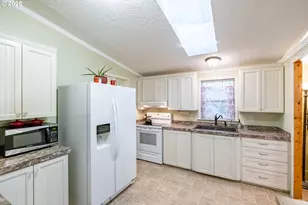 3550 Juniper St, Sweet Home, OR 97386 - Photo 12