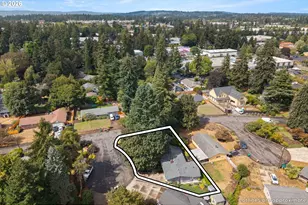 18004 Belmore Ct, Lake Oswego, OR 97035 - Photo 38
