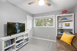 18004 Belmore Ct, Lake Oswego, OR 97035 - Photo 26