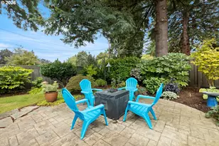 18004 Belmore Ct, Lake Oswego, OR 97035 - Photo 32