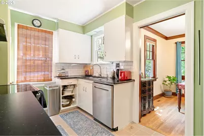 2406 SE 30th Ave, Portland, OR 97214 - Photo 8