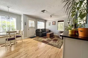 551 6th St, Springfield, OR 97477 - Photo 12