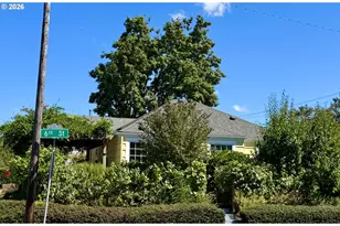 551 6th St, Springfield, OR 97477 - Photo 4