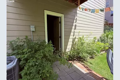 29800 Riverview Dr, Rainier, OR 97048 - Photo 38