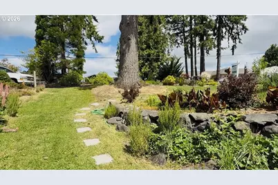 29800 Riverview Dr, Rainier, OR 97048 - Photo 32