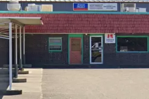 2011 NE Stephens St, Roseburg, OR 97470 - Photo 1