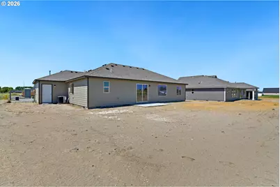 219 SW Sparrow St, Boardman, OR 97818 - Photo 6