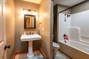 3215 54th Ave, Albany, OR 97321 - Photo 38