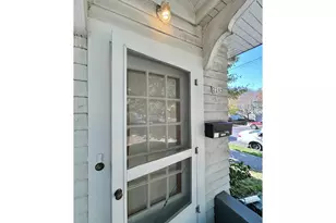 2202 NE Everett St, Portland, OR 97232 - Photo 8