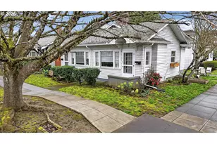 2202 NE Everett St, Portland, OR 97232 - Photo 4