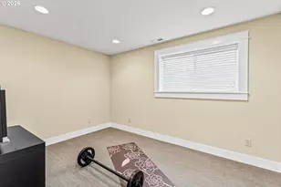 13921 NE Siskiyou Ct, Portland, OR 97230 - Photo 30