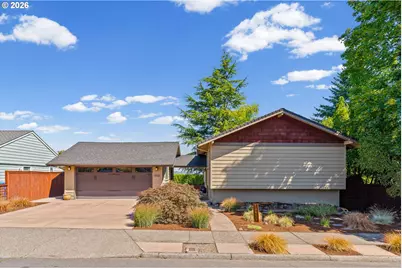 13921 NE Siskiyou Ct, Portland, OR 97230 - Photo 2