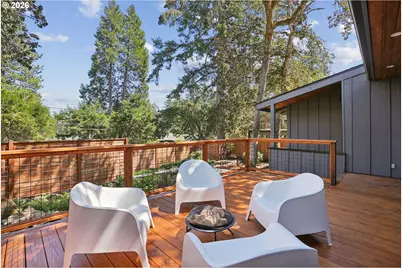 3810 Watkins Ln, Eugene, OR 97405 - Photo 6
