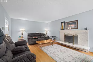 5944 SW Wilbard St, Portland, OR 97219 - Photo 2