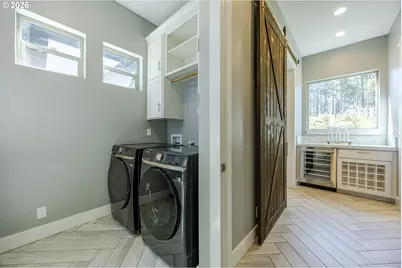 4048 Eagle View Dr, Eugene, OR 97405 - Photo 20