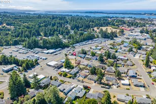 454 Merrill St, Coos Bay, OR 97420 - Photo 44