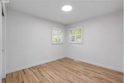 116 SE 153rd Ave, Portland, OR 97233 - Photo 24