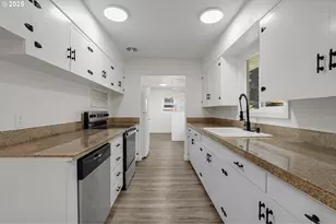 116 SE 153rd Ave, Portland, OR 97233 - Photo 16