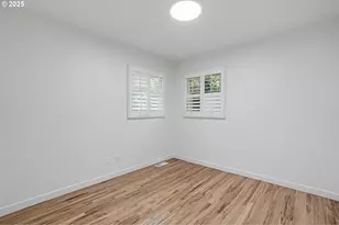 116 SE 153rd Ave, Portland, OR 97233 - Photo 22