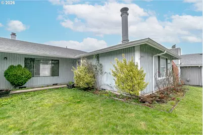 1431 SW 22nd St, Troutdale, OR 97060 - Photo 4