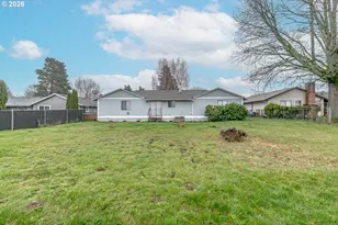 1431 SW 22nd St, Troutdale, OR 97060 - Photo 26