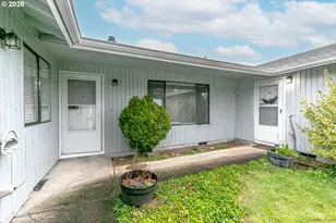 1431 SW 22nd St, Troutdale, OR 97060 - Photo 6