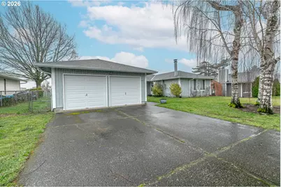 1431 SW 22nd St, Troutdale, OR 97060 - Photo 2