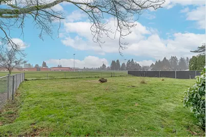 1431 SW 22nd St, Troutdale, OR 97060 - Photo 32