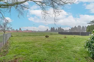 1431 SW 22nd St, Troutdale, OR 97060 - Photo 32