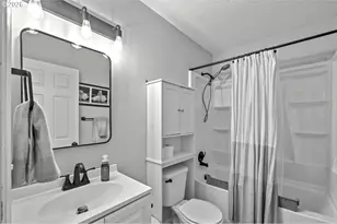 258 S 4th St, Saint Helens, OR 97051 - Photo 14