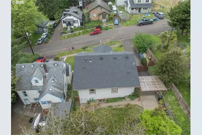 565 SE 4th St, Toledo, OR 97391 - Photo 40