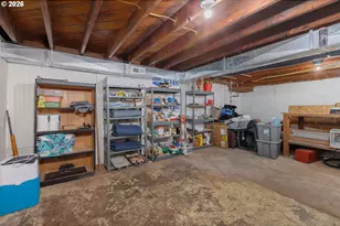 565 SE 4th St, Toledo, OR 97391 - Photo 24