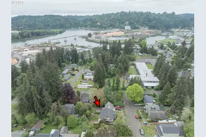 565 SE 4th St, Toledo, OR 97391 - Photo 48