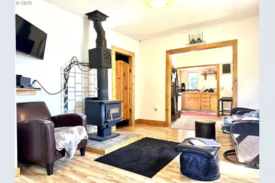 2801 N 3rd St, La Grande, OR 97850 - Photo 2