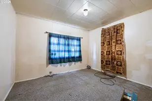 1183 4th Ave, Sweet Home, OR 97386 - Photo 8