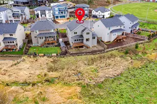 205 W Taylor Ct, Newberg, OR 97132 - Photo 2