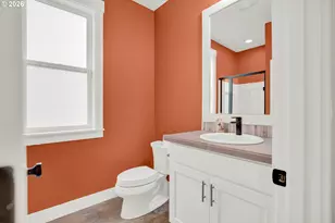 205 W Taylor Ct, Newberg, OR 97132 - Photo 12