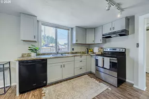 1222 E St, Springfield, OR 97477 - Photo 12