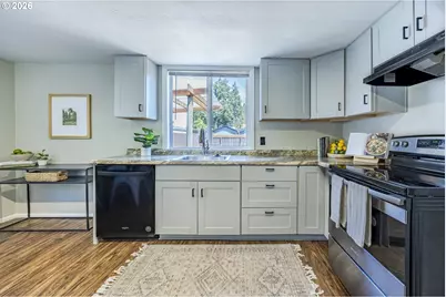 1222 E St, Springfield, OR 97477 - Photo 16