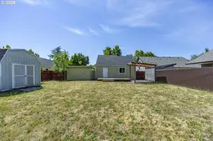 1222 E St, Springfield, OR 97477 - Photo 40