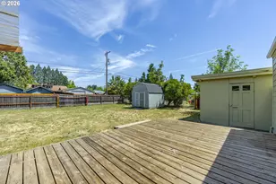 1222 E St, Springfield, OR 97477 - Photo 36