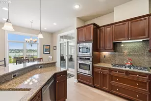 707 N Hayden Island Dr, Portland, OR 97217 - Photo 14