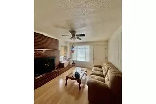 1443 NW Fairmount St, Roseburg, OR 97470 - Photo 4