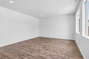 2452 S Linden St, Cornelius, OR 97113 - Photo 8