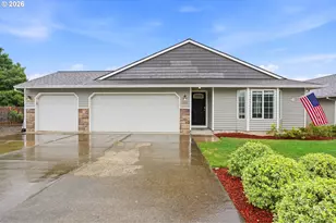 1115 7th St Ext, Lafayette, OR 97127 - Photo 2